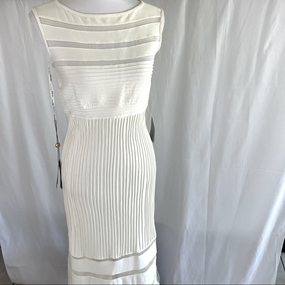 💕Host Pick💕 Tadashi Shoji Ivory Jersey Mesh Illusion Gown Dress Retail $650 - Picture 2 of 11